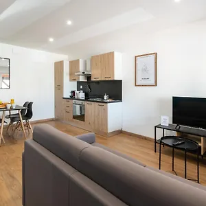 https://aventures-modernes.hotels-rhonealpes.com
