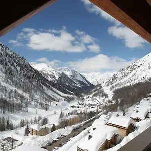 https://les-terrasses-disola.fr-provencehotel.com